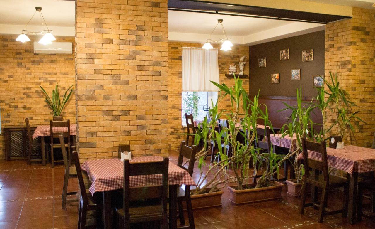 Park Hotel Vinnitsa Ngoại thất bức ảnh